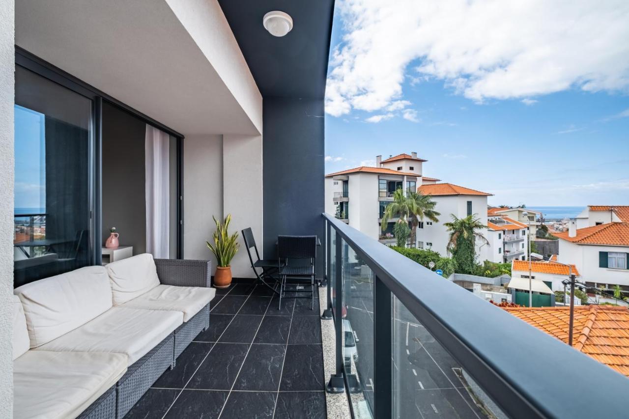 Green Apartment Funchal  Buitenkant foto
